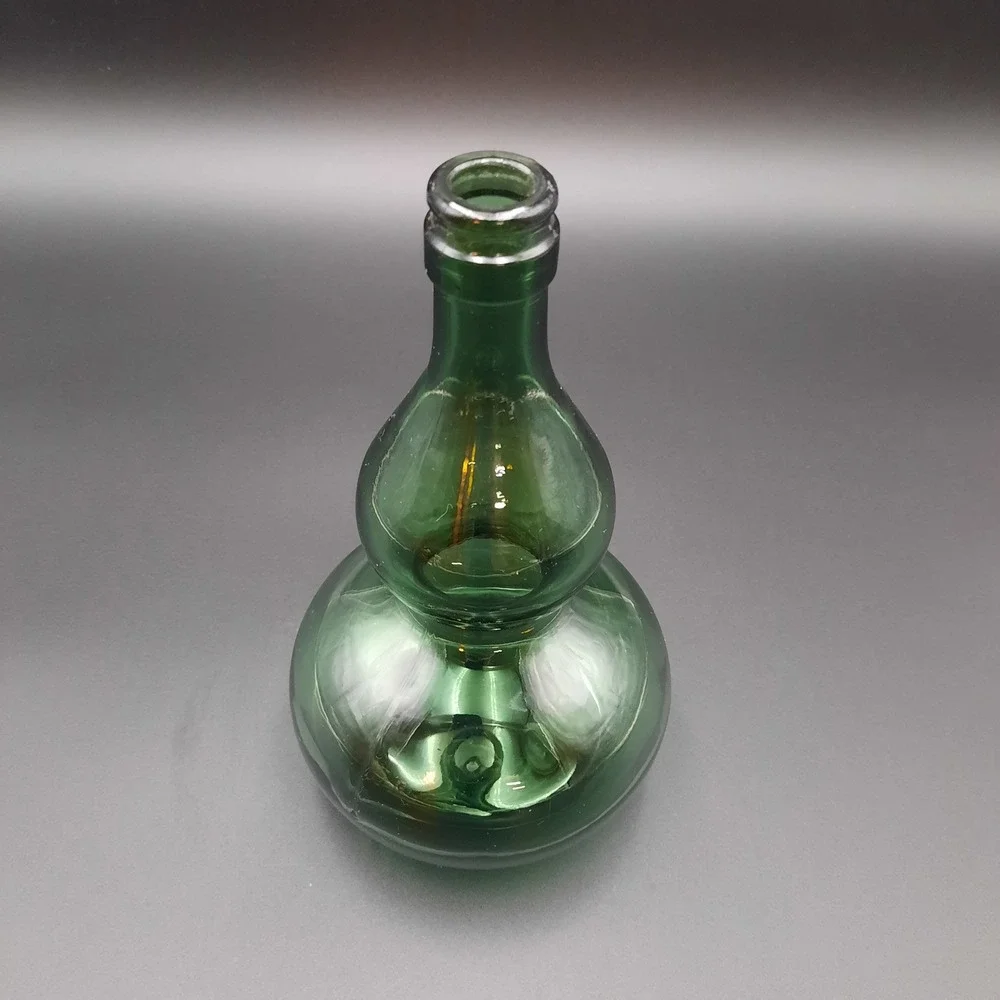 Vintage Hand Blown Green‎ Glass Vase Gourd Shape Mid Century Modern Decor